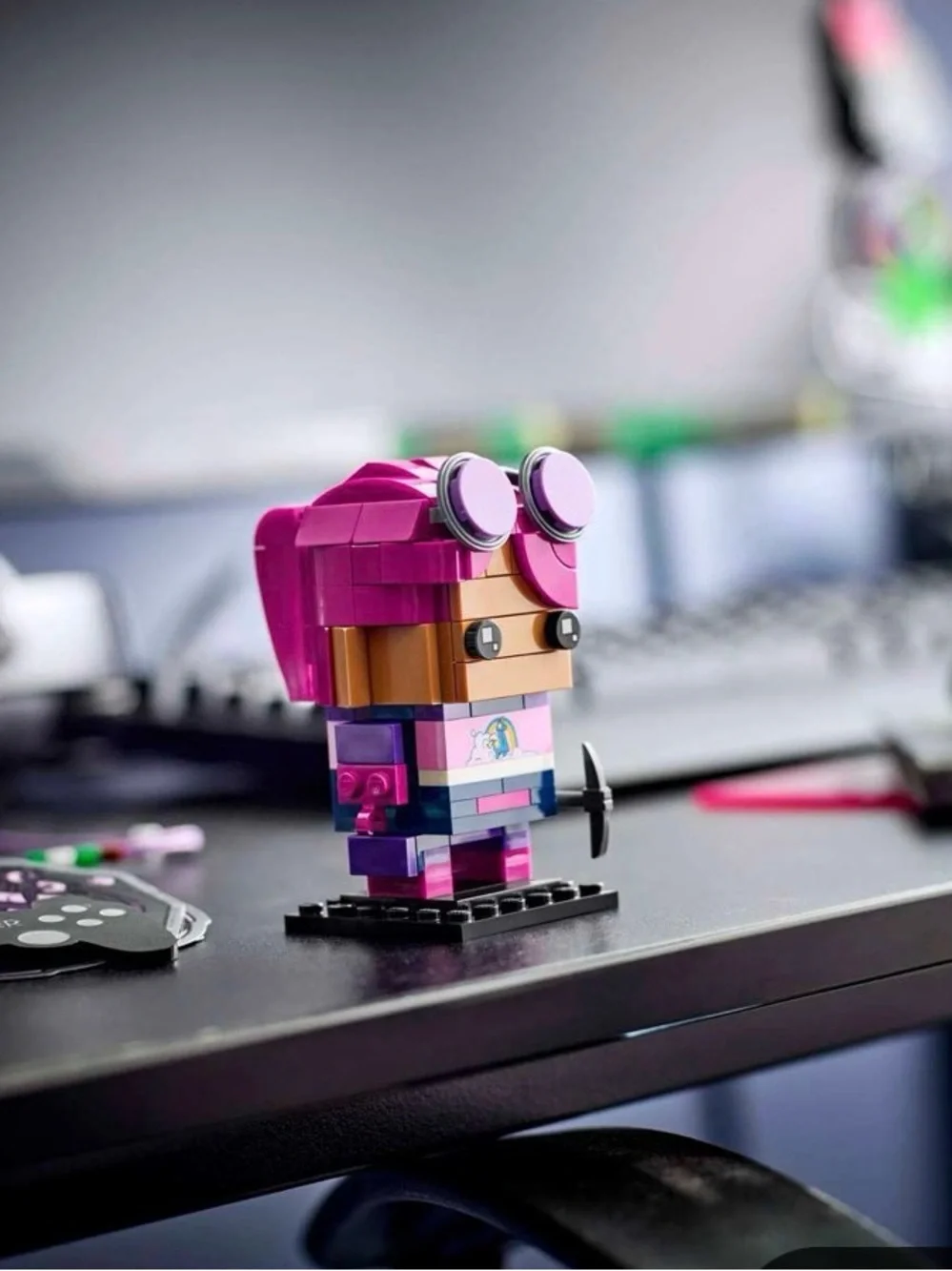 Collectible Lego BrickHeadz Brite Bomber | 40728 | NWB